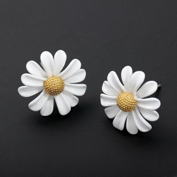 Daisy Flower Stud Earrings