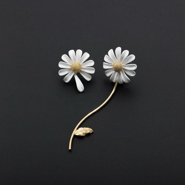 Daisy Flower Stud Earrings