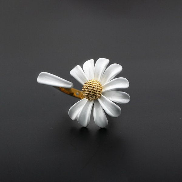 Daisy Flower Stud Earrings