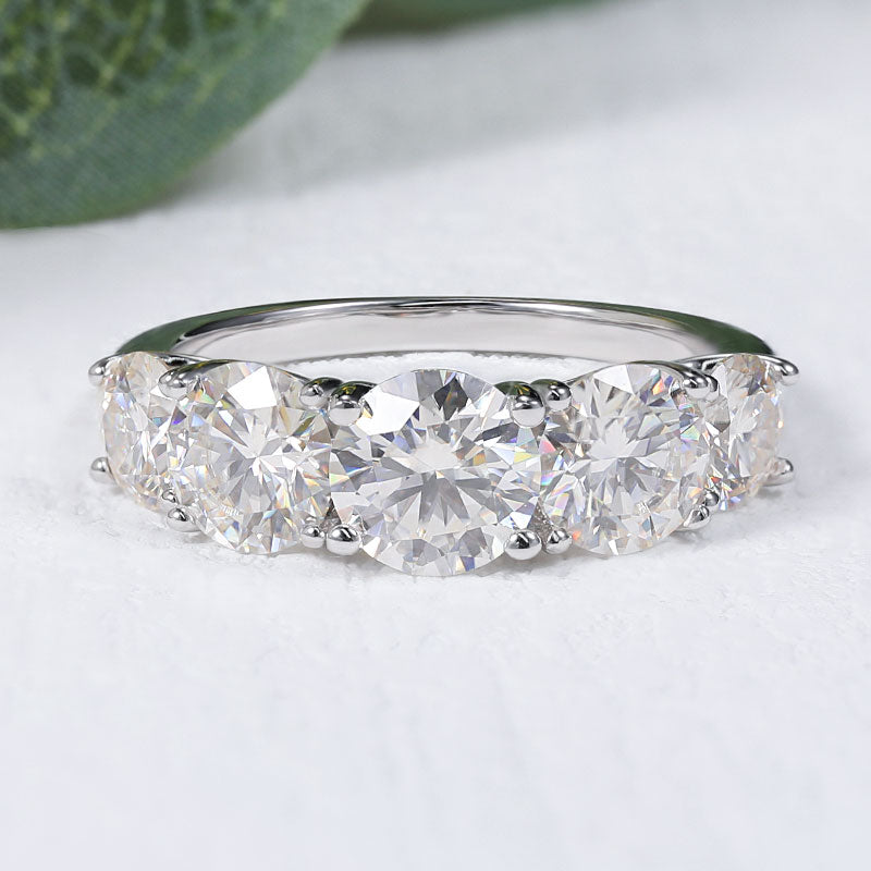 Moissanite Sparkling Diamond Wedding Band